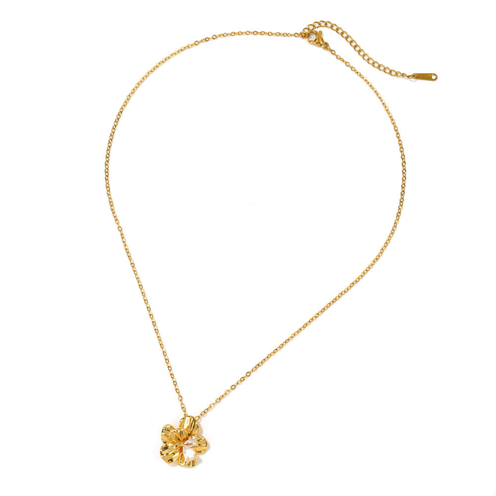 Fleur Necklace