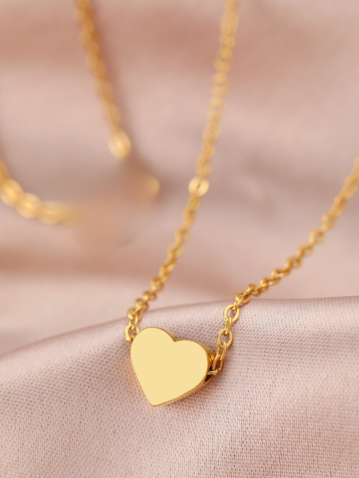 Amara heart necklace in gold and silver - view 2